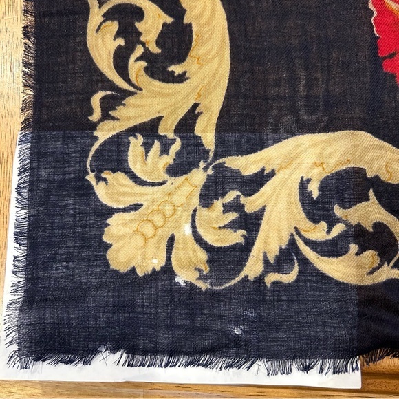 Liz Claiborne Navy & Red Wool Scarf 34x34 - Picture 6 of 6